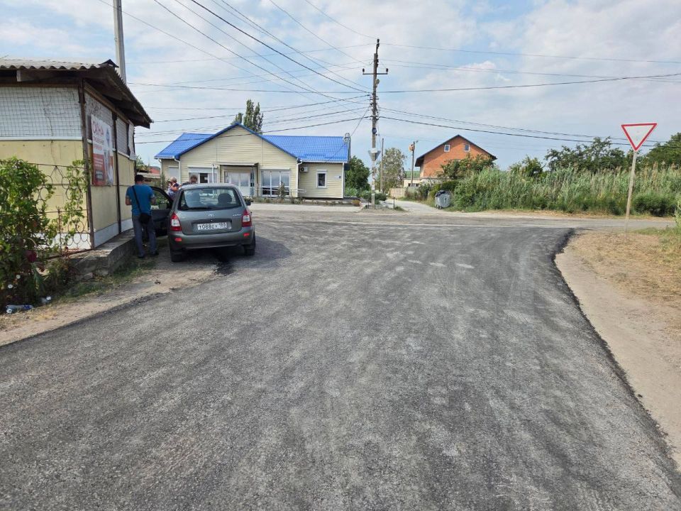 Борис Трима: Продолжается ремонт уличной дорожной сети в Мангушском округе Борис Трима: Продолжается ремонт уличной дорожной сети в Мангушском округе