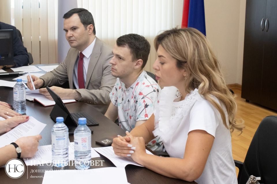 В Народном Совете обсудили вопросы развития журналистики В Народном Совете обсудили вопросы развития журналистики
