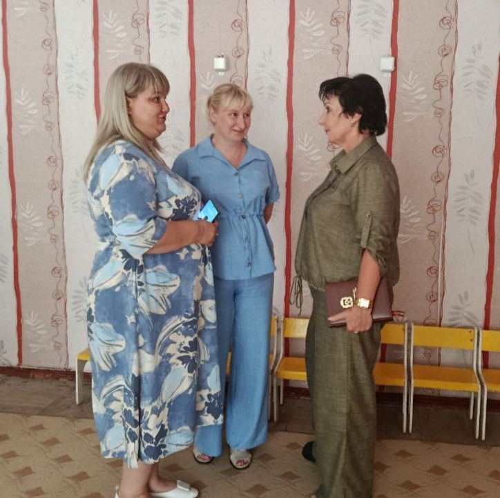Валентина Харлашка: 16 июля провела встречу с трудовым коллективом детского сада № 106 г. Макеевки Валентина Харлашка: 16 июля провела встречу с трудовым коллективом детского сада № 106 г. Макеевки