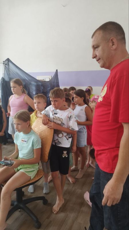Виктория Жукова: А в «Веселом улье» сегодня "экватор" - середина третьей недели работы досуговой площадки Виктория Жукова: А в «Веселом улье» сегодня "экватор" - середина третьей недели работы досуговой площадки