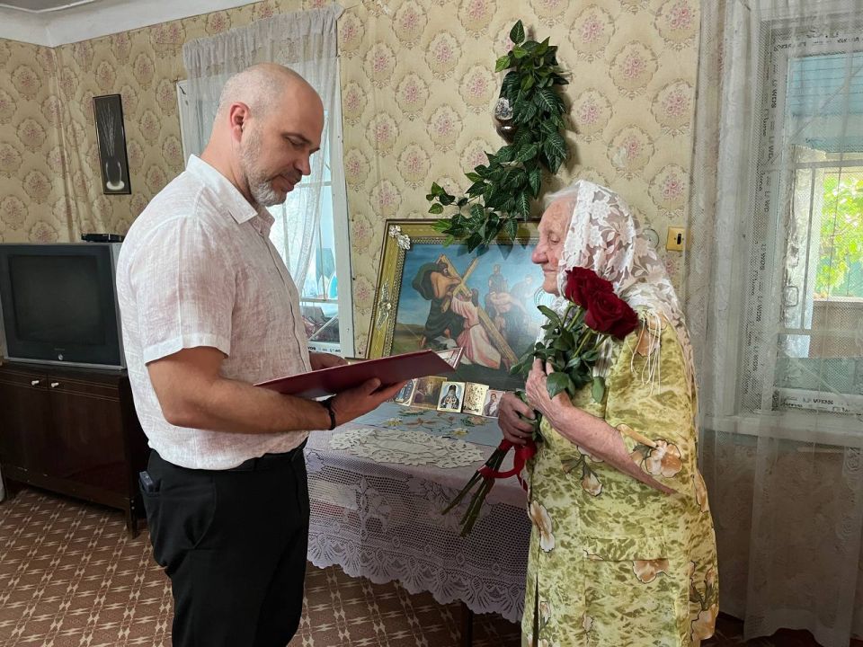Сергей Желновач: Дебальцево чествует долгожителей Сергей Желновач: Дебальцево чествует долгожителей