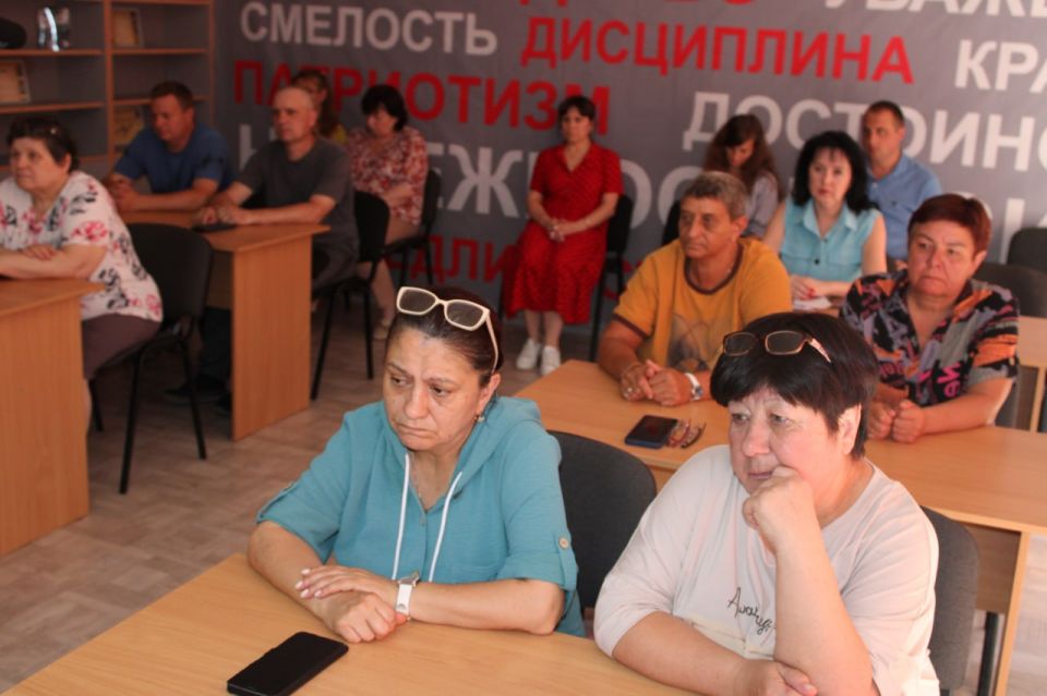 Иван Приходько: Во исполнение поручения Главы Донецкой Народной Республики Дениса Владимировича Пушилина сегодня совместно с депутатом Горловского городского совета Донецкой Народной Республики первого созыва, руководителем... Иван Приходько: Во исполнение поручения Главы Донецкой Народной Республики Дениса Владимировича Пушилина сегодня совместно с депутатом Горловского городского совета Донецкой Народной Республики первого созыва, руководителем...