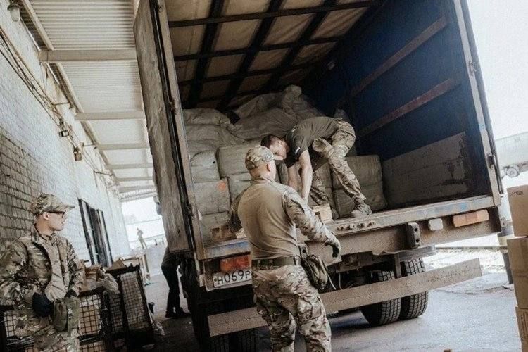 От разбора завалов до адресной помощи: волонтеры из Хакасии и Севастополя завершили гуманитарную миссию в ДНР От разбора завалов до адресной помощи: волонтеры из Хакасии и Севастополя завершили гуманитарную миссию в ДНР