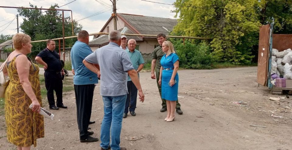 Наталья Бегуненко: Сегодня, 17 июля, организован комиссионный выезд в составе руководителя Управы Петровского внутригородского района Администрации городского округа Донецк Бегуненко Натальи Ивановны, и.о. прокурора... Наталья Бегуненко: Сегодня, 17 июля, организован комиссионный выезд в составе руководителя Управы Петровского внутригородского района Администрации городского округа Донецк Бегуненко Натальи Ивановны, и.о. прокурора...