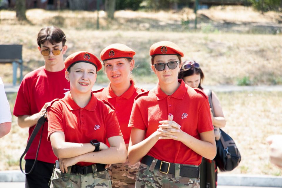 В ДНР прошел отборочный тур Всероссийской военно-патриотической игры «Семейная Зарница» В ДНР прошел отборочный тур Всероссийской военно-патриотической игры «Семейная Зарница»