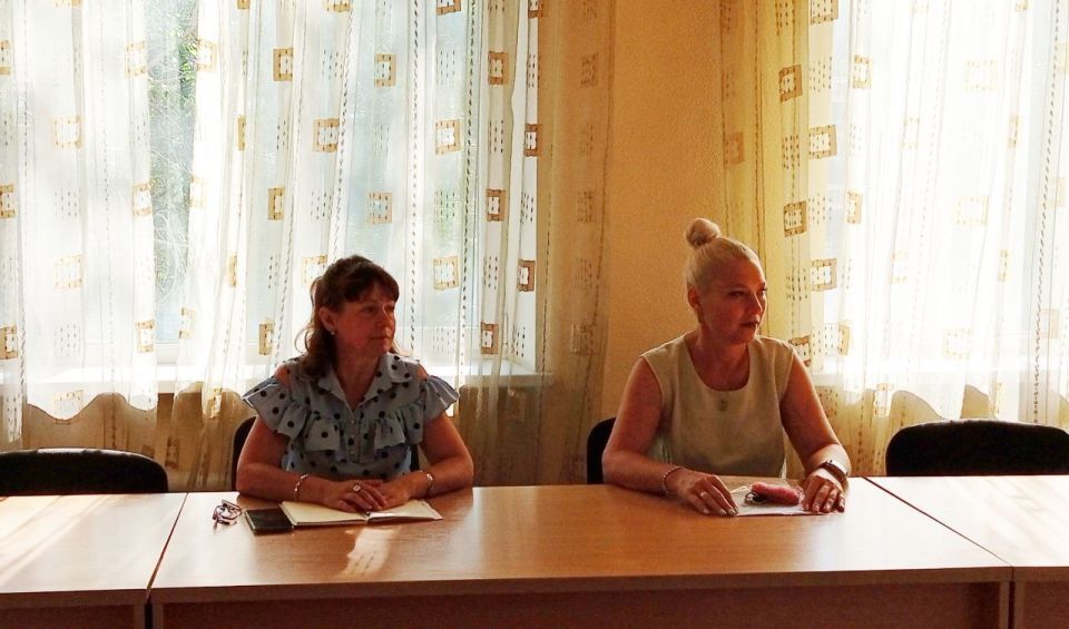 Наталья Бегуненко: Руководитель Управы Петровского внутригородского района Администрации городского округа Донецк Бегуненко Наталья Ивановна провела рабочее совещание с инспекторами по взаимодействию с населением... Наталья Бегуненко: Руководитель Управы Петровского внутригородского района Администрации городского округа Донецк Бегуненко Наталья Ивановна провела рабочее совещание с инспекторами по взаимодействию с населением...