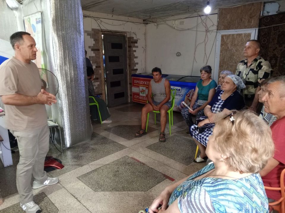 Александр Пеняев: 15 июля состоялась рабочая встреча администрации Ясиноватского муниципального округа с жителями Авдеевки Александр Пеняев: 15 июля состоялась рабочая встреча администрации Ясиноватского муниципального округа с жителями Авдеевки