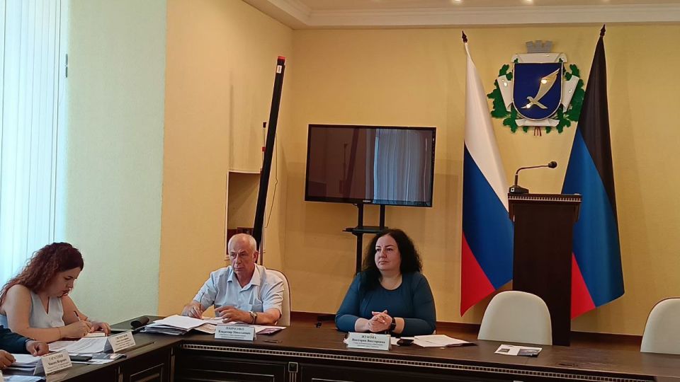 Виктория Жукова: Провела еженедельное аппаратное совещание с руководителями ведомств, а также представителями силовых структур Виктория Жукова: Провела еженедельное аппаратное совещание с руководителями ведомств, а также представителями силовых структур