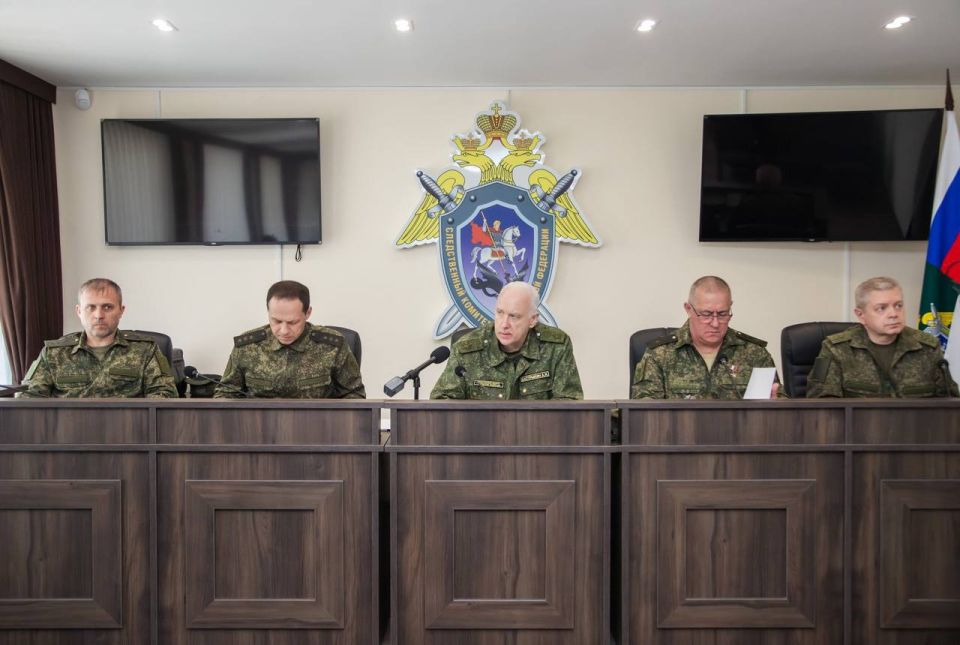 Председатель СК России провел оперативное совещание в Луганске Председатель СК России провел оперативное совещание в Луганске