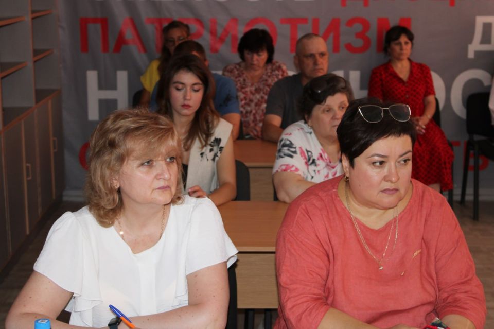 Иван Приходько: Во исполнение поручения Главы Донецкой Народной Республики Дениса Владимировича Пушилина сегодня совместно с депутатом Горловского городского совета Донецкой Народной Республики первого созыва, руководителем... Иван Приходько: Во исполнение поручения Главы Донецкой Народной Республики Дениса Владимировича Пушилина сегодня совместно с депутатом Горловского городского совета Донецкой Народной Республики первого созыва, руководителем...