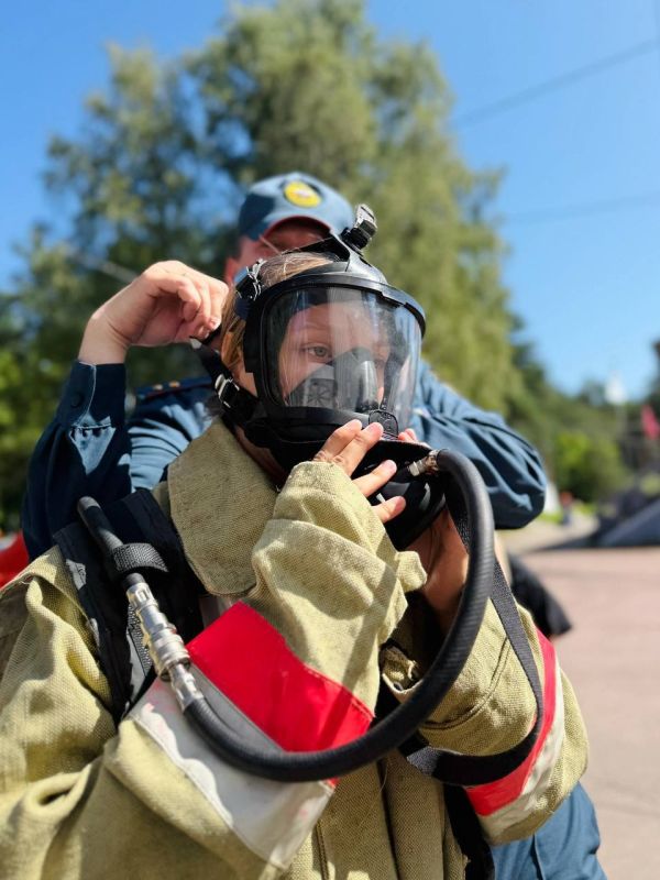 Для детей Мариуполя в Петербурге прошел День безопасности Для детей Мариуполя в Петербурге прошел День безопасности
