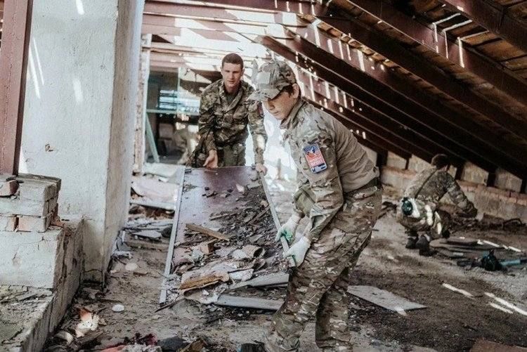 От разбора завалов до адресной помощи: волонтеры из Хакасии и Севастополя завершили гуманитарную миссию в ДНР От разбора завалов до адресной помощи: волонтеры из Хакасии и Севастополя завершили гуманитарную миссию в ДНР