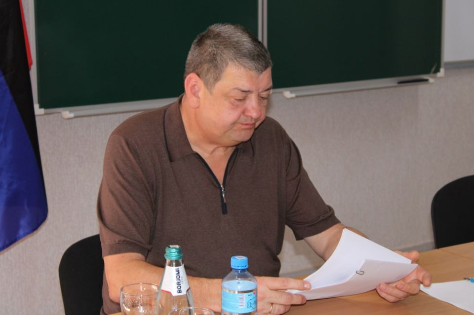 Иван Приходько: Во исполнение поручения Главы Донецкой Народной Республики Дениса Владимировича Пушилина сегодня совместно с депутатом Горловского городского совета Донецкой Народной Республики первого созыва, руководителем... Иван Приходько: Во исполнение поручения Главы Донецкой Народной Республики Дениса Владимировича Пушилина сегодня совместно с депутатом Горловского городского совета Донецкой Народной Республики первого созыва, руководителем...