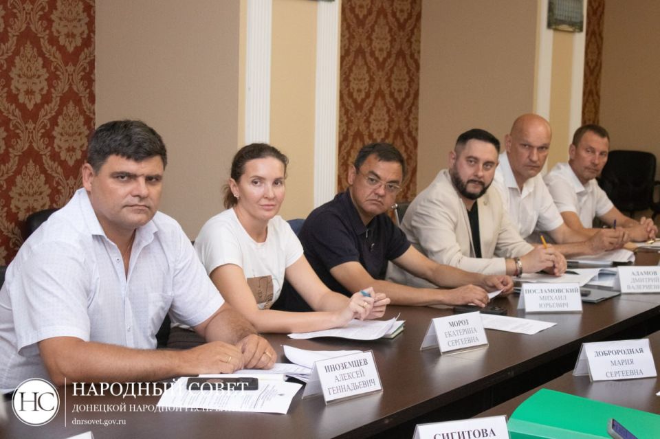 Депутаты продолжают работать над урегулированием нормативной цены земельных участков Депутаты продолжают работать над урегулированием нормативной цены земельных участков