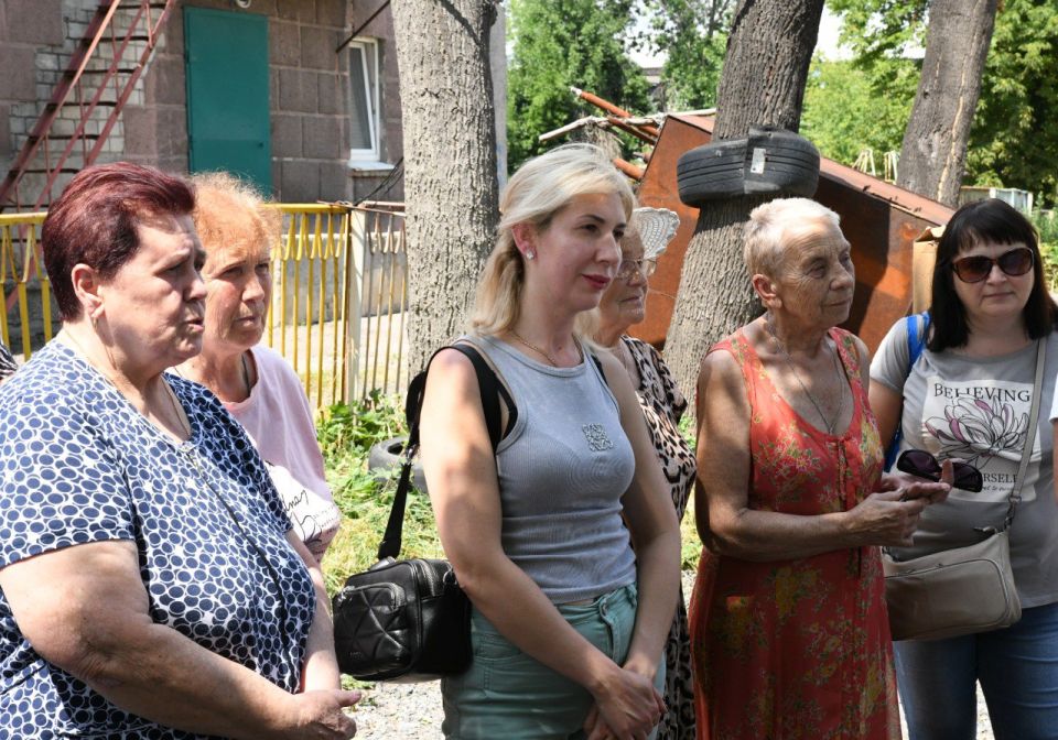 Владислав Ключаров: Новая дорога по ул. Давыденко в Червоногвардейском районе радует и местных жителей, и проезжающих по ней водителей Владислав Ключаров: Новая дорога по ул. Давыденко в Червоногвардейском районе радует и местных жителей, и проезжающих по ней водителей