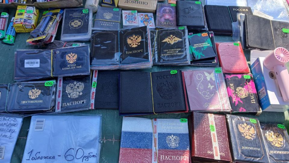 На центральной площади Снежного прошла ярмарка На центральной площади Снежного прошла ярмарка