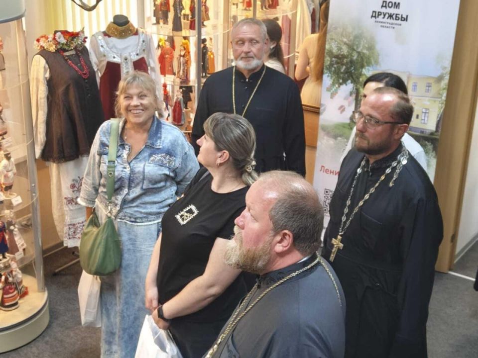 Между храмами в Невской Дубровке и Енакиево предложили установить побратимство Между храмами в Невской Дубровке и Енакиево предложили установить побратимство