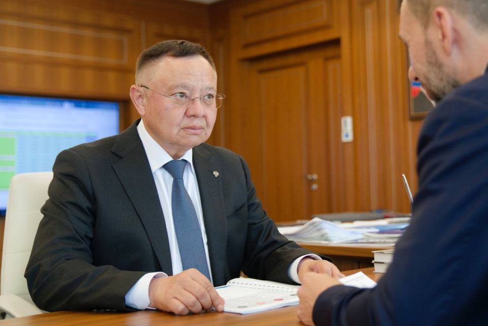 Глава Минстроя России Ирек Файзуллин c Главой Донецкой Народной Республики Денисом Пушилиным обсудил актуальные вопросы и ключевые проекты, в том числе направленные на улучшение водоснабжения и восстановления региона Глава Минстроя России Ирек Файзуллин c Главой Донецкой Народной Республики Денисом Пушилиным обсудил актуальные вопросы и ключевые проекты, в том числе направленные на улучшение водоснабжения и восстановления региона