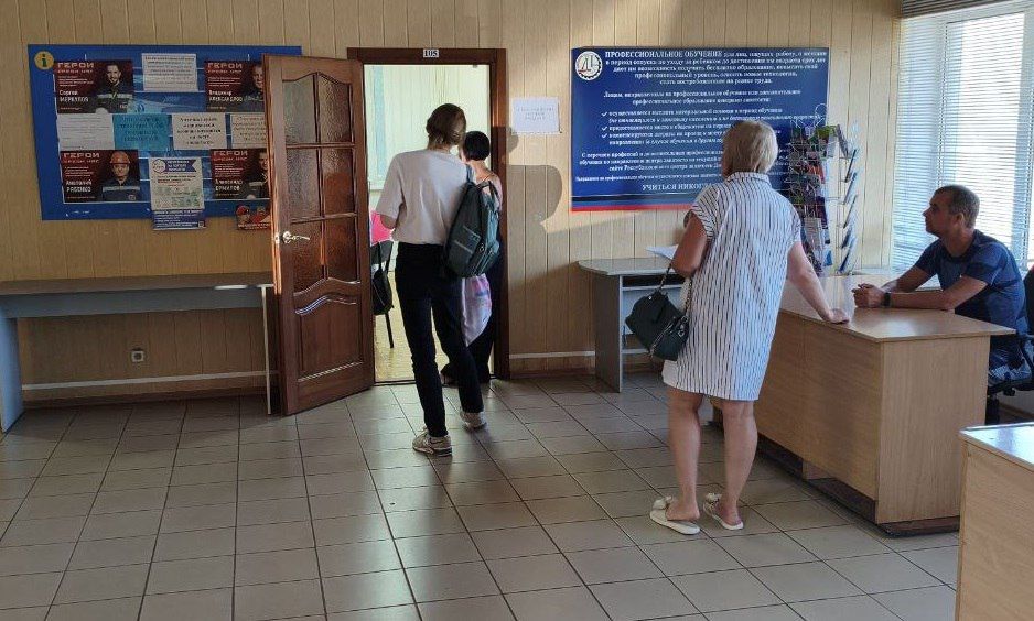 Новые перспективы трудоустройства - на Дне открытых дверей в центре занятости г.Енакиево Новые перспективы трудоустройства - на Дне открытых дверей в центре занятости г.Енакиево