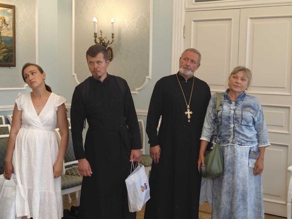Между храмами в Невской Дубровке и Енакиево предложили установить побратимство Между храмами в Невской Дубровке и Енакиево предложили установить побратимство
