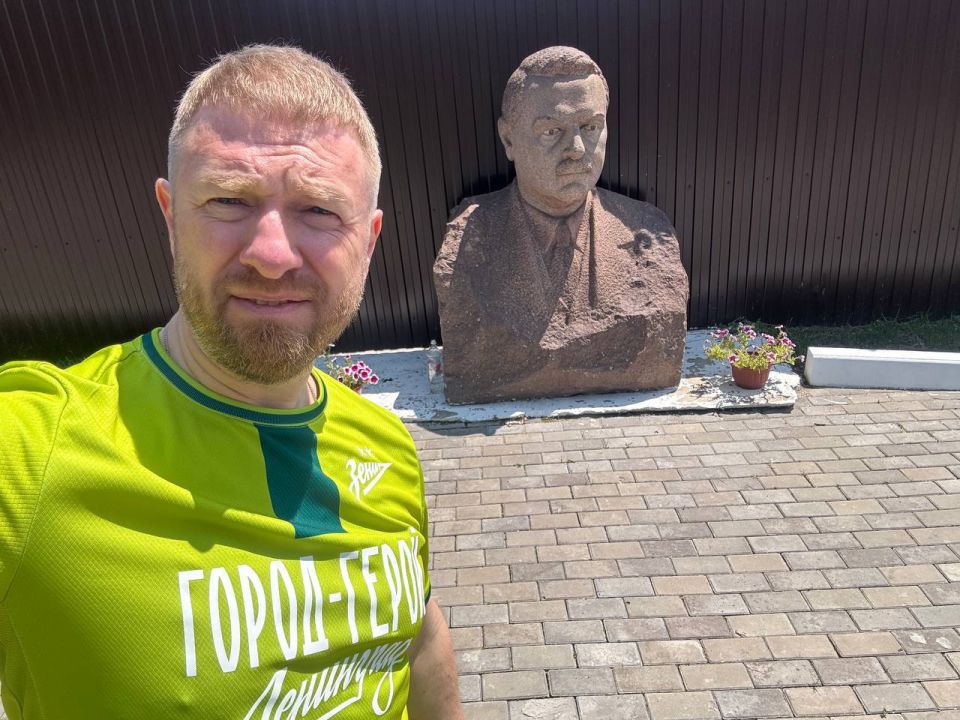 Александр Малькевич: Музей А.А. Жданова в Мариуполе Александр Малькевич: Музей А.А. Жданова в Мариуполе