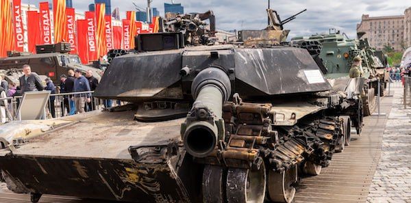 Александр Зимовский: Танки M1A1 Abrams, поставленные США на Украину в конце 2023 года, понесли катастрофические потери Александр Зимовский: Танки M1A1 Abrams, поставленные США на Украину в конце 2023 года, понесли катастрофические потери