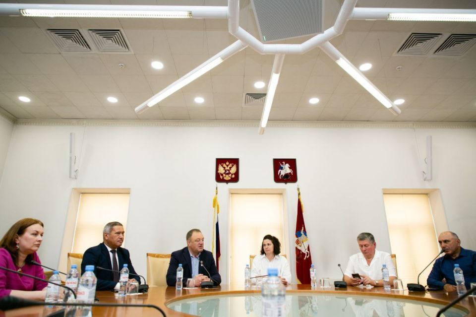 Семьи из ДНР приняли участие во всероссийском фестивале «Жизнь семьи в любви и верности» ко Дню семьи, любви и верности Семьи из ДНР приняли участие во всероссийском фестивале «Жизнь семьи в любви и верности» ко Дню семьи, любви и верности