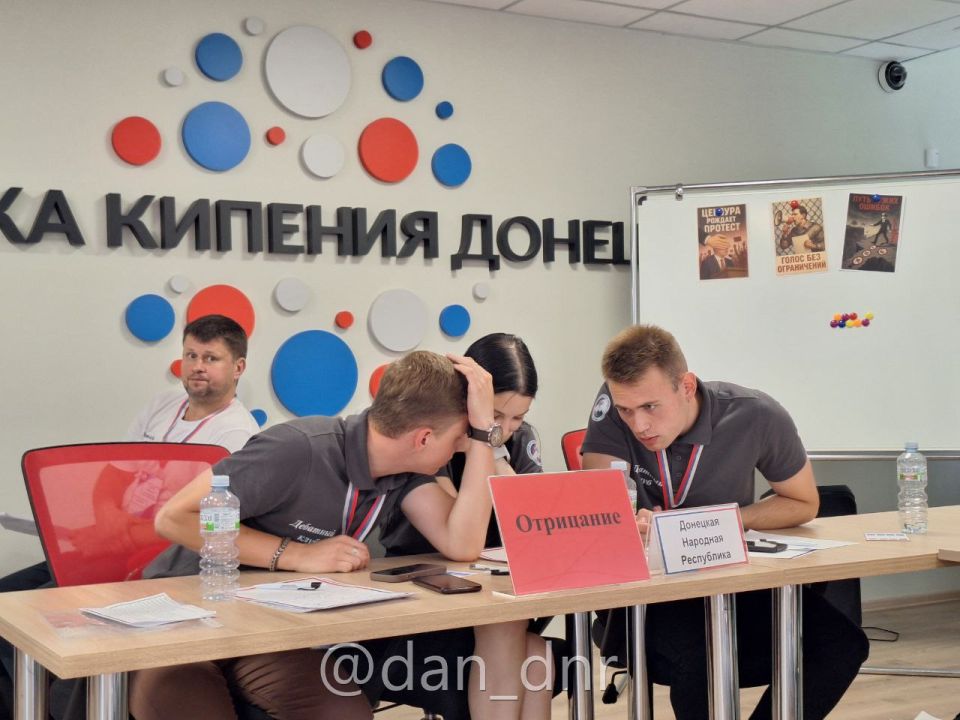 Электоральные дебаты довели молодежь четырех регионов до «Точки кипения» Электоральные дебаты довели молодежь четырех регионов до «Точки кипения»