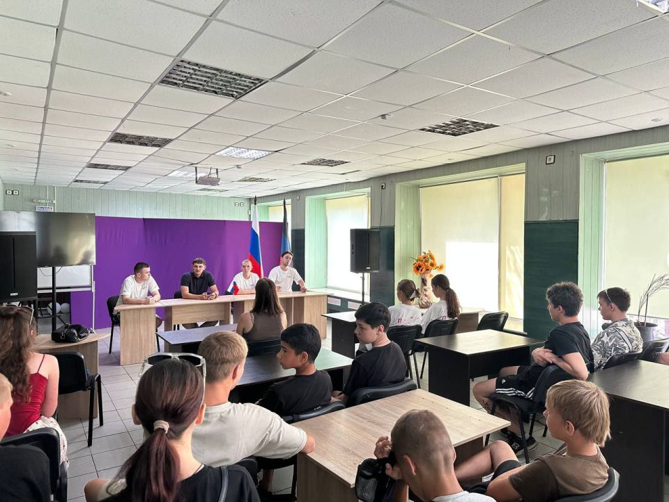 Встреча молодёжи Нижегородской области с молодёжью Мангушского округа - это больше чем мероприятие Встреча молодёжи Нижегородской области с молодёжью Мангушского округа - это больше чем мероприятие