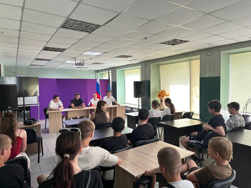 Встреча молодёжи Нижегородской области с молодёжью Мангушского округа - это больше чем мероприятие Встреча молодёжи Нижегородской области с молодёжью Мангушского округа - это больше чем мероприятие