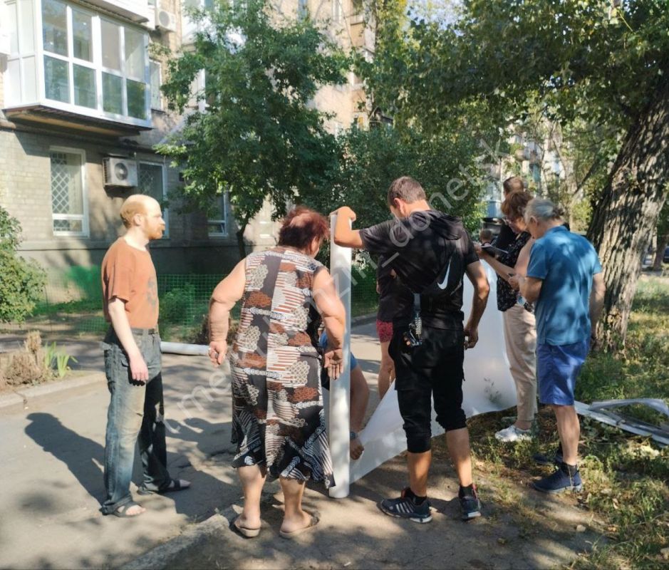 Ликвидация последствий обстрела идёт полным ходом Ликвидация последствий обстрела идёт полным ходом