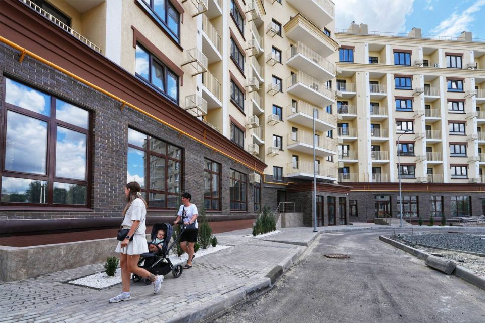 Мариупольский «Дом с часами» сдан в эксплуатацию Мариупольский «Дом с часами» сдан в эксплуатацию