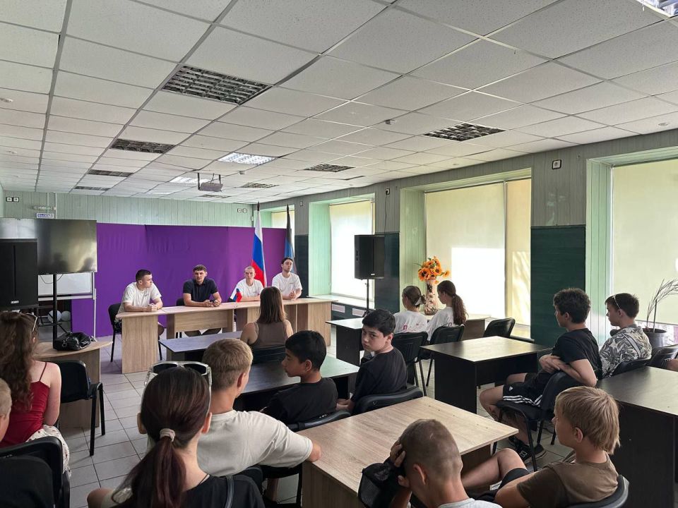 Встреча молодёжи Нижегородской области с молодёжью Мангушского округа - это больше чем мероприятие Встреча молодёжи Нижегородской области с молодёжью Мангушского округа - это больше чем мероприятие