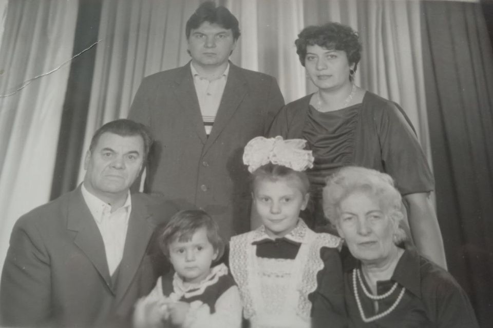 439 лет на Макеевском металлургическом заводе: династия металлургов Захарченко-Колосовых отмечает профессиональный праздник 439 лет на Макеевском металлургическом заводе: династия металлургов Захарченко-Колосовых отмечает профессиональный праздник