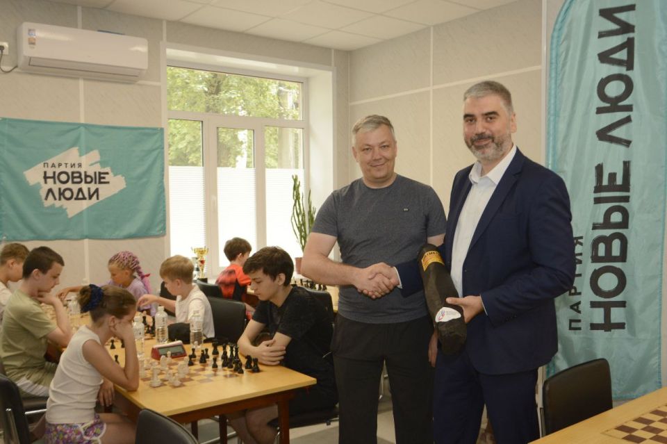 Алексей Дорофеев: Сегодня особенный день – Международный день шахмат! И было невероятно приятно провести его в самом сердце интеллектуальных баталий, где царит своя, ни с чем не сравнимая магия Алексей Дорофеев: Сегодня особенный день – Международный день шахмат! И было невероятно приятно провести его в самом сердце интеллектуальных баталий, где царит своя, ни с чем не сравнимая магия