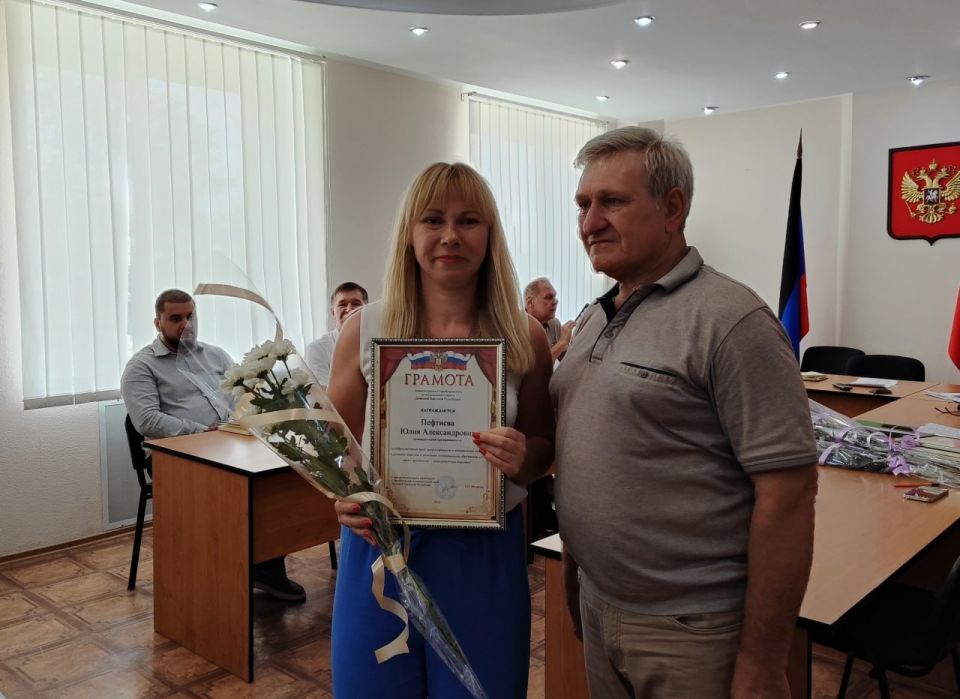 Николай Михайлов: Сегодня, 26 июля в преддверии Дня торговли поздравил предпринимателей округа Николай Михайлов: Сегодня, 26 июля в преддверии Дня торговли поздравил предпринимателей округа