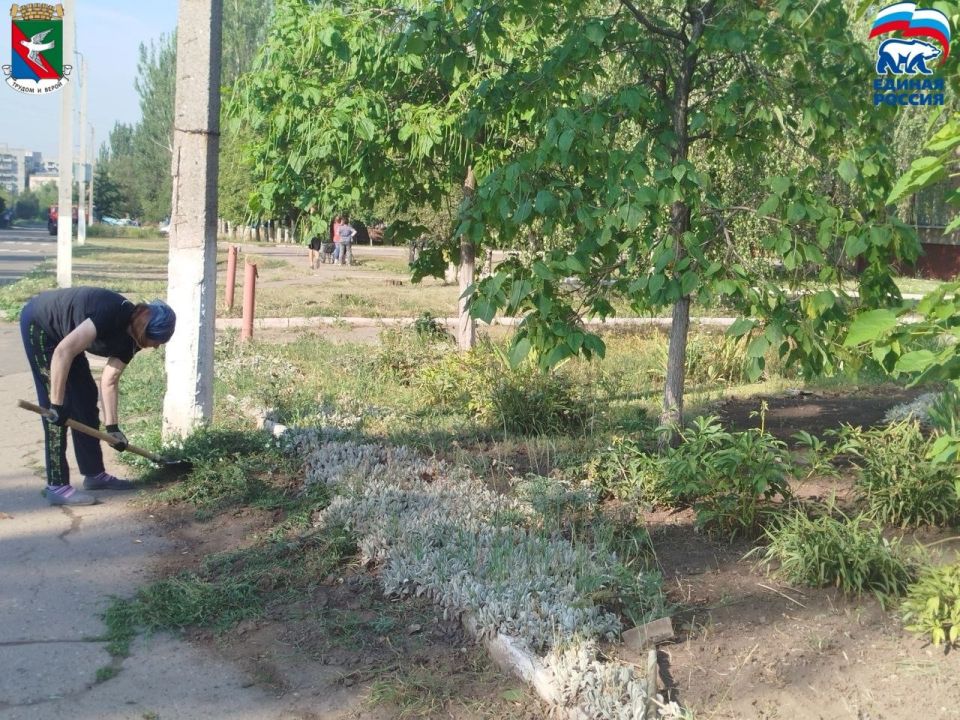 Роман Конев: В Калининском районе Горловки продолжается масштабный партийный проект Единой России «Городская среда» Роман Конев: В Калининском районе Горловки продолжается масштабный партийный проект Единой России «Городская среда»