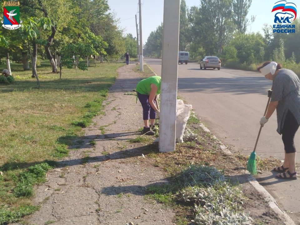 Роман Конев: В Калининском районе Горловки продолжается масштабный партийный проект Единой России «Городская среда» Роман Конев: В Калининском районе Горловки продолжается масштабный партийный проект Единой России «Городская среда»