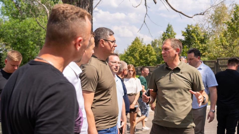Губернатор Владимирской области Александр Авдеев проверил ход ремонтных работ на памятнике боевой славы Кировского Губернатор Владимирской области Александр Авдеев проверил ход ремонтных работ на памятнике боевой славы Кировского