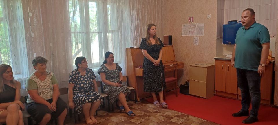 Встреча с трудовым коллективом Встреча с трудовым коллективом