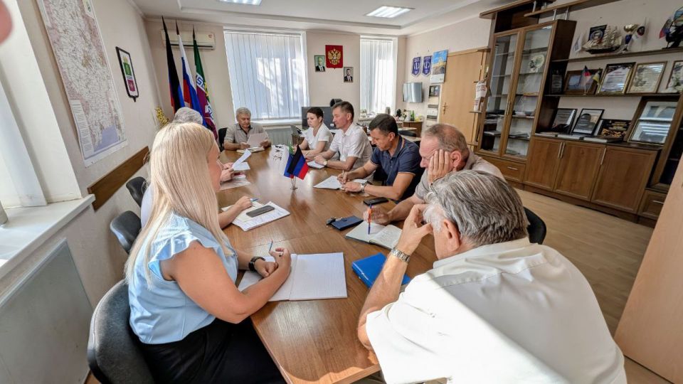 Николай Михайлов: Провел оперативное совещание по текущим вопросам Николай Михайлов: Провел оперативное совещание по текущим вопросам