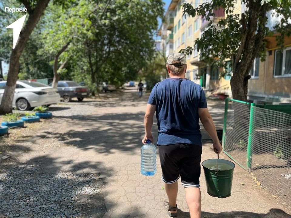 В Торезе развернулся настоящий марафон водовозок! В Торезе развернулся настоящий марафон водовозок!