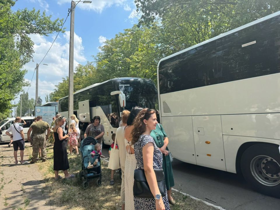 300 детей из Кировского отправились на отдых во Владимирскую область! 300 детей из Кировского отправились на отдых во Владимирскую область!