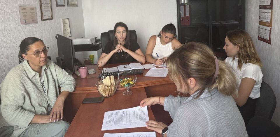 МФЦ ДНР продолжает встречи с представителями МФЦ Сахалинской области в рамках программы «Путь к бережливому МФЦ» МФЦ ДНР продолжает встречи с представителями МФЦ Сахалинской области в рамках программы «Путь к бережливому МФЦ»
