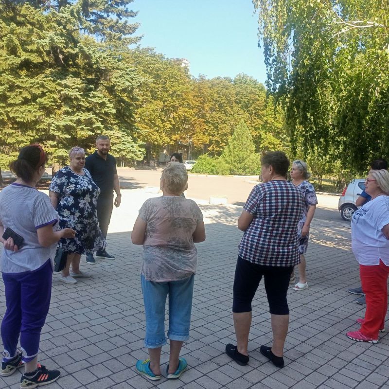 В Кировском районе прошла встреча с населением В Кировском районе прошла встреча с населением