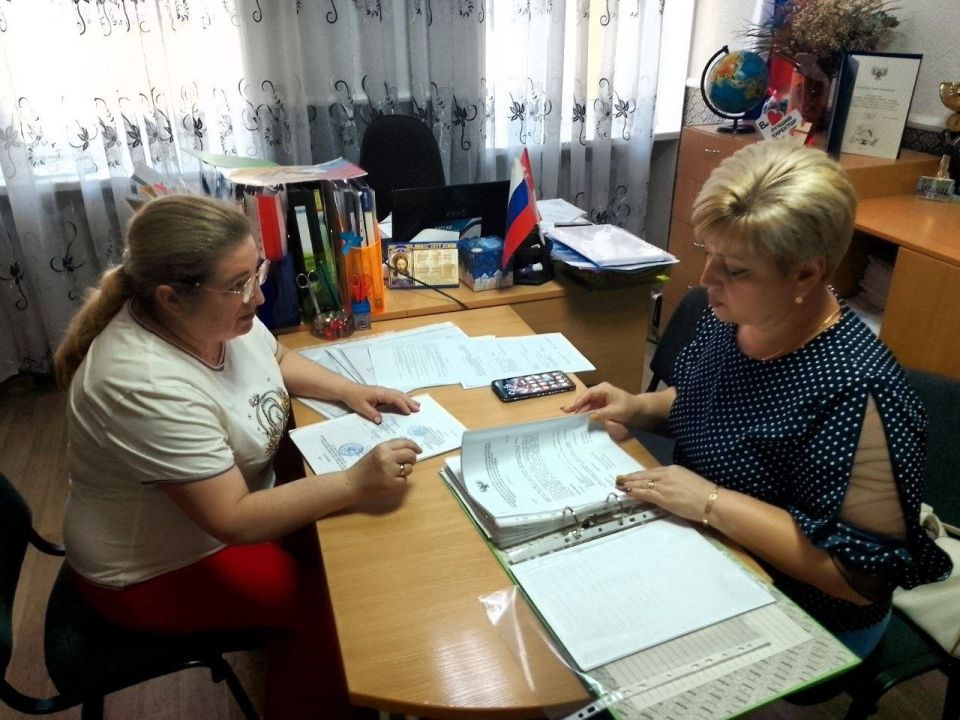 В Шахтерском муниципальном округе ДНР продолжает свою работу комиссия по мониторингу и оценке готовности образовательных организаций к новому 2025-2026 учебному году и предстоящему отопительному сезону В Шахтерском муниципальном округе ДНР продолжает свою работу комиссия по мониторингу и оценке готовности образовательных организаций к новому 2025-2026 учебному году и предстоящему отопительному сезону
