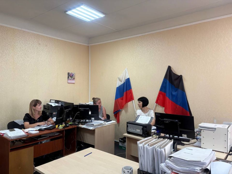 Наталья Великодная: Проведена встреча с трудовым коллективом МКУ "ЖКХ и Благоустройство" в пгт Тельманово Наталья Великодная: Проведена встреча с трудовым коллективом МКУ "ЖКХ и Благоустройство" в пгт Тельманово
