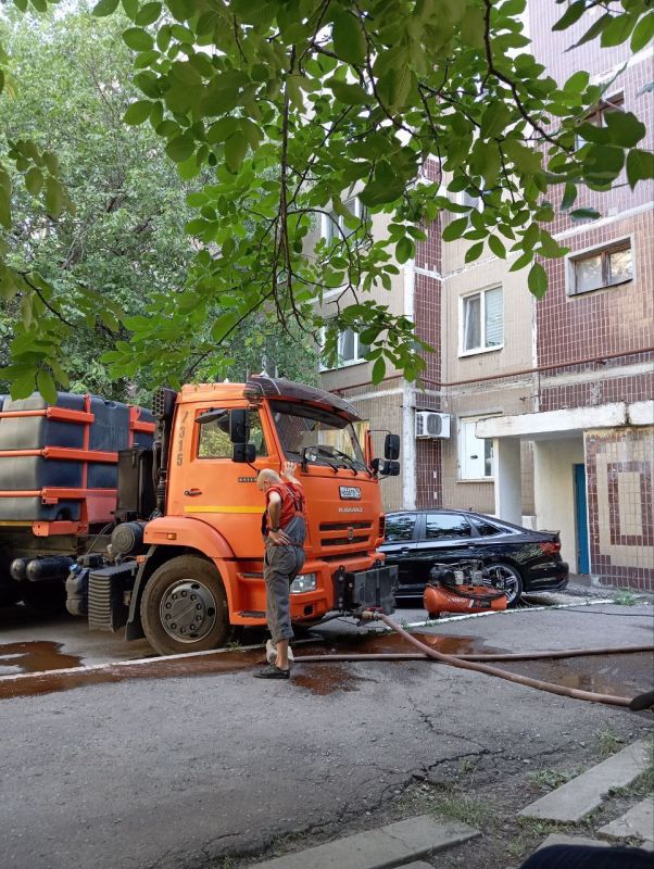 Елена Рязанцева: Сегодня, 22.07.2025 года, силами сотрудников жилищно-коммунальных предприятий Пролетарского внутригородского района г. Донецка были выполнены следующие работы: Елена Рязанцева: Сегодня, 22.07.2025 года, силами сотрудников жилищно-коммунальных предприятий Пролетарского внутригородского района г. Донецка были выполнены следующие работы: