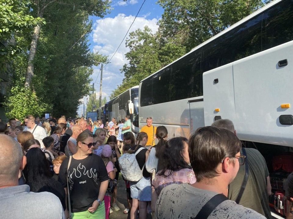 300 детей из Шахтерского округа ДНР отправятся на отдых во Владимирскую область 300 детей из Шахтерского округа ДНР отправятся на отдых во Владимирскую область