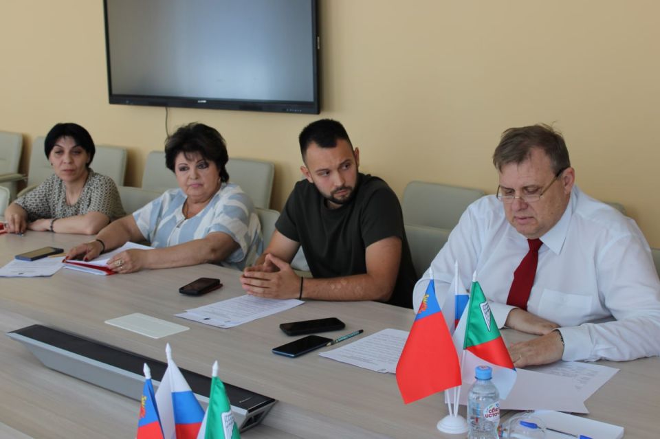 Иван Приходько: Во исполнение поручения Главы Донецкой Народной Республики Дениса Владимировича Пушилина сегодня начал свою работу Штаб по вопросам здравоохранения Иван Приходько: Во исполнение поручения Главы Донецкой Народной Республики Дениса Владимировича Пушилина сегодня начал свою работу Штаб по вопросам здравоохранения
